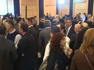 LIBRI I EDI RAMES PROMOVOHET LIBRI “KURBAN” JASHTE PANAIRIT LAJM