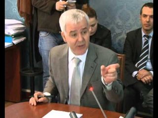 KOMISIONI I LIGJEVE MEGJITHE KONSENSUSIN SHTYHET MIRATIMI I KODIT RRUGOR LAJM