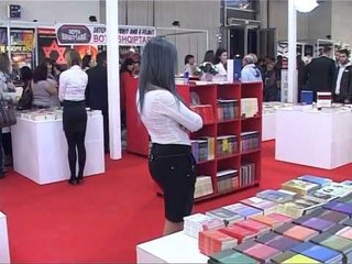 PERKTHIMI NE PANAIR PERKTHYESI NUK DUHET TE NJOHE VETEM GJUHEN E HUAJ LAJM