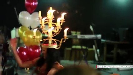 Bally Dance, Room mein akeli larki ka belly dance dekhien