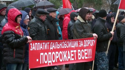 Russian truckers take on authorities in rare mass protest