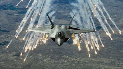 【最新兵器】 F-22は中国のミサイルPL-10に仕留められる！ 打ち負かされる！