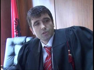 FAMILJA KONOMI LETER E HAPUR,KERKOHET REGJISTRIMI I PRONAVE LAJM