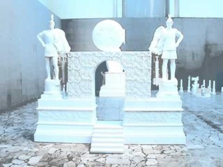 VARREZAT E CAMEVE PREZANTOHEN 8 PROJEKTET PER MONUMENTIN PERKUJTIMOR LAJM