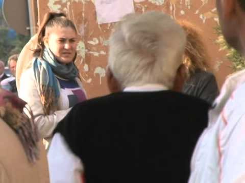 VIJON KRIZA E BARNAVE QSUT DHE PACIENTET VUAJNE KRIZEN E MUNGESES SE ILAÇEVE LAJM