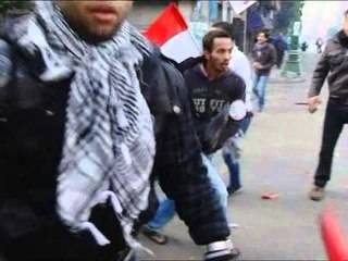 PROTESTAT NE EGJIPT KRYEMINISTRI KERKON MBESHTETJE  PER REFORMA LAJM