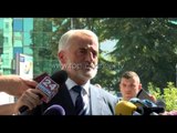 Hahn, takime me 4 udhëheqësit e partive në Maqedoni - Top Channel Albania - News - Lajme