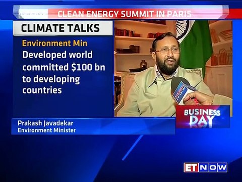 PM Modi & Nawaz Sharif Seen Shaking Hands at the Paris Climate Conference