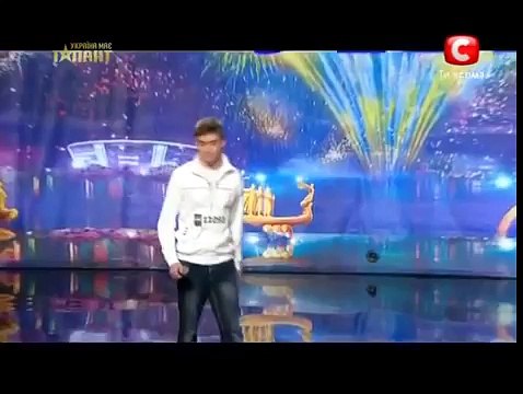 Видео Парень зачитал рэп про ДЕДА, до слез