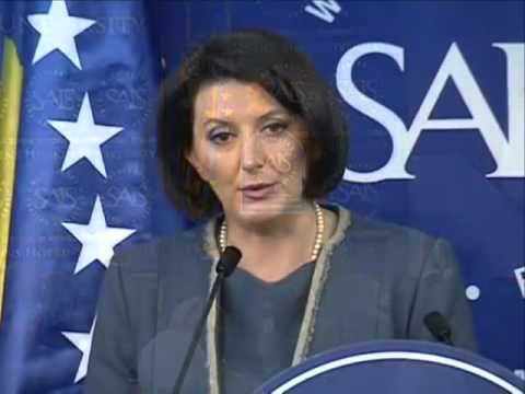 CLINTON ME JAHJAGEN SHBA,NUK KA KRIZE HUMANITARE NE VERI TE KOSOVES LAJM