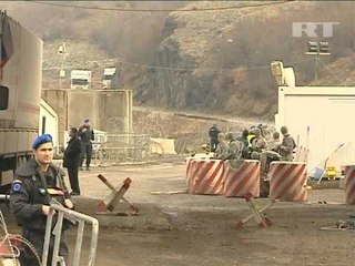 KALON KONVOI NDIHMAT RUSE LEJOHEN TE SHKOJNE NE ZVEÇAN LAJM