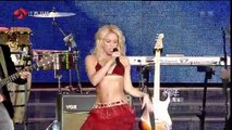 Shakira - Hips Don't Lie (Live in China - New Years Eve Jiangsu TV 2010).mp4