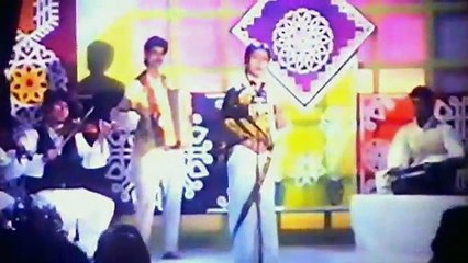 Mone Agun Jole Chokhe Keno Jole Na- Runa Laila