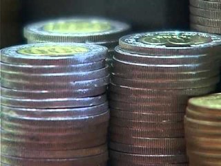 KURSI I KEMBIMIT IKJA E EMIGRANTEVE NDIKON NE FORCIMIN E EUROS LAJM