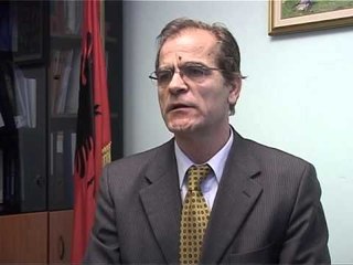 NDERTIMI NE 2012 BIZNESI DHE EKSPERTET JANE PESIMISTE PER VITIN E RI LAJM