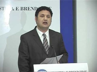 PASAPORTAT E VJETRA DALIN JASHTE PERDORIMIT NE DATEN 1 MARS 2012 LAJM