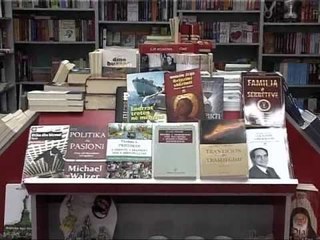 VITRINA E LIBRIT DOMINOJNE LIBRAT ME SFOND HISTORIK DHE KONSPIRATIV LAJM