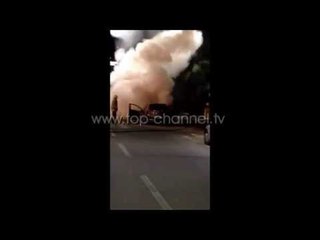 PA KOMENT - I digjet makina, arrestohet se godet me grushte policët