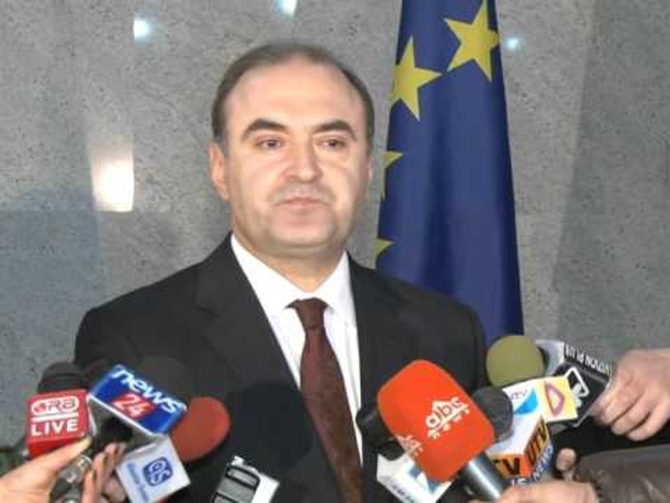 DIPLOMACIA SHQIPTARE MINISTRI I JASHTEM PERSHENDET REZOLUTEN PER KOSOVEN LAJM
