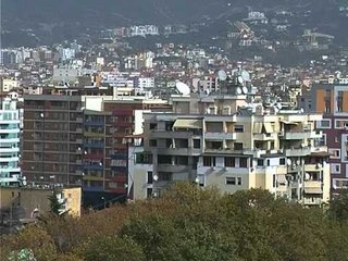 QERATE NE TIRANE BANKA E SHQIPERISE NJOFTON RRITJEN 8 8% TE QERAVE LAJM