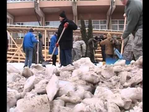 VIKTIMAT NE KOSOVE SHTOHEN TE VDEKURIT NGA ORTEKU NE FSHATIN RESTELICE LAJM