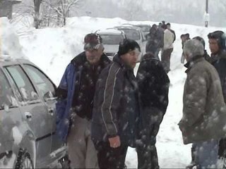SITUATA NE VEND SHTOHEN ZONAT E IZOLUARA BERISHA SHKON NE KUKES LAJM
