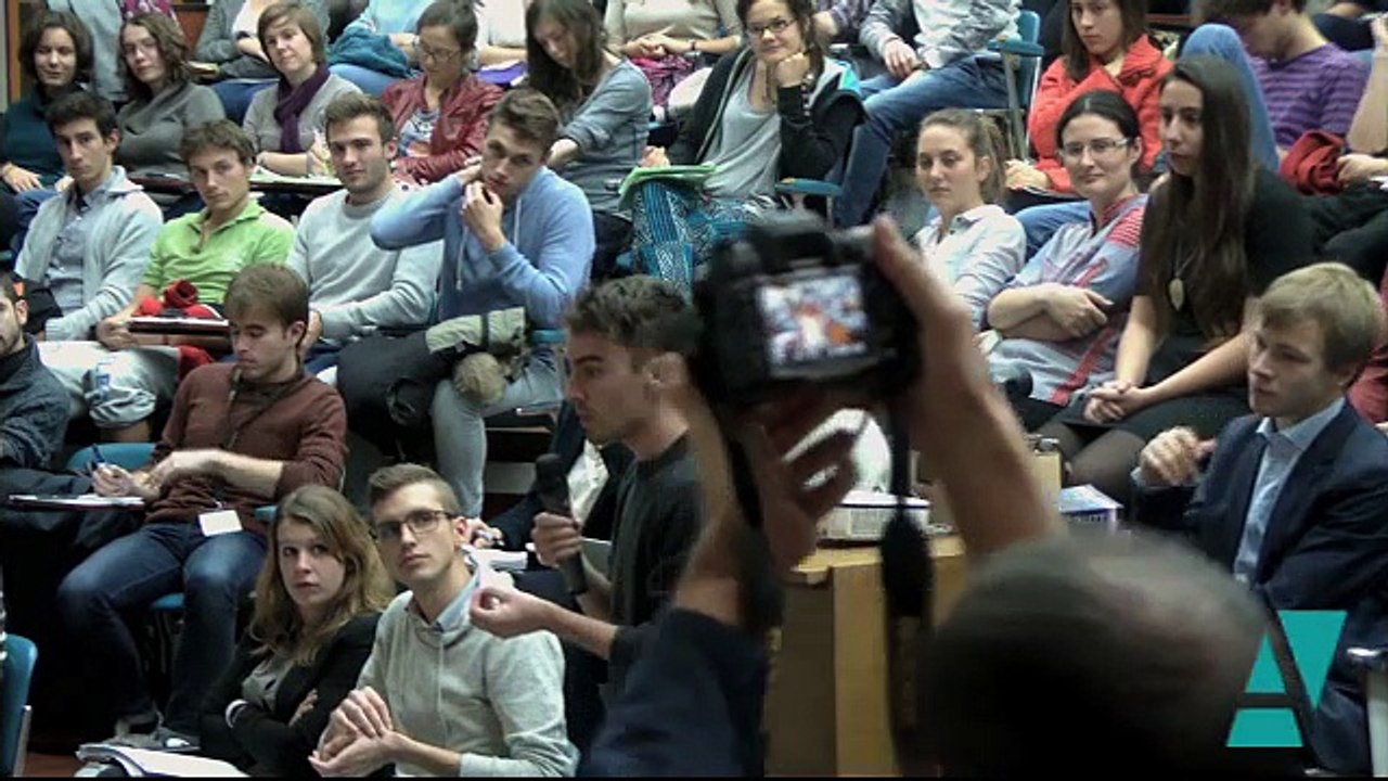 Stéphane Le Foll en débat avec les étudiants d'AgroParisTech