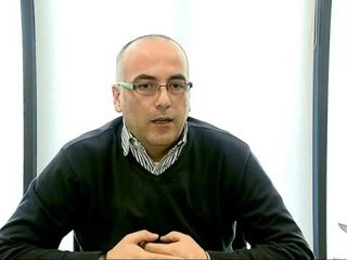 SHOQATA E NDERTUESVE NDIHMON ME MJETE TE RENDA PER TE PASTRUAR RRUGET LAJM