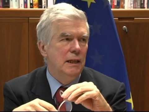 SHTYHEN BISEDIMET DELEGACIONI I KOSOVES NUK UDHETON DREJT BRUKSELIT LAJM