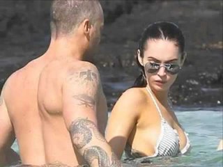 SHOWBIZ NE HOLLYWOOD TE REJAT ME TE FUNDIT NGA BOTA E ZHURMSHME E YJEVE LAJM