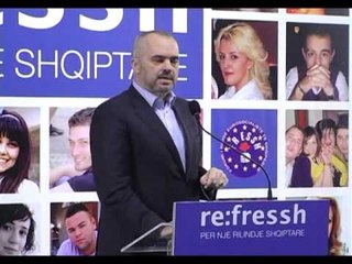 RAMA TAKIME NE LUSHNJE SFIDA E PS NXJERRJA NGA VARFERIA E TE GJITHE SHQIPTAREVE LAJM