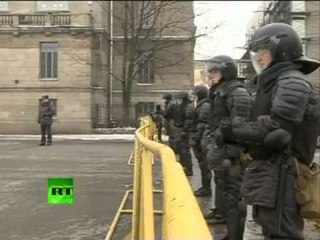 ZINXHIR NJEREZOR PROTESTE E MADHE NE MOSKE KUNDER VLADIMIR PUTIN LAJM