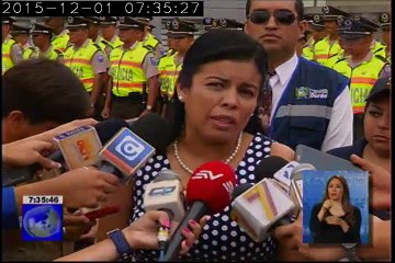 Con palos y piedras se resisten a ser desalojados en Durán