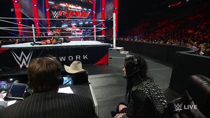 Becky Lynch vs. Charlotte- Raw, November 30, 2015