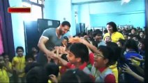 John Abraham At Billabong High School In Thane - Bollywood Asia - Video Dailymotion