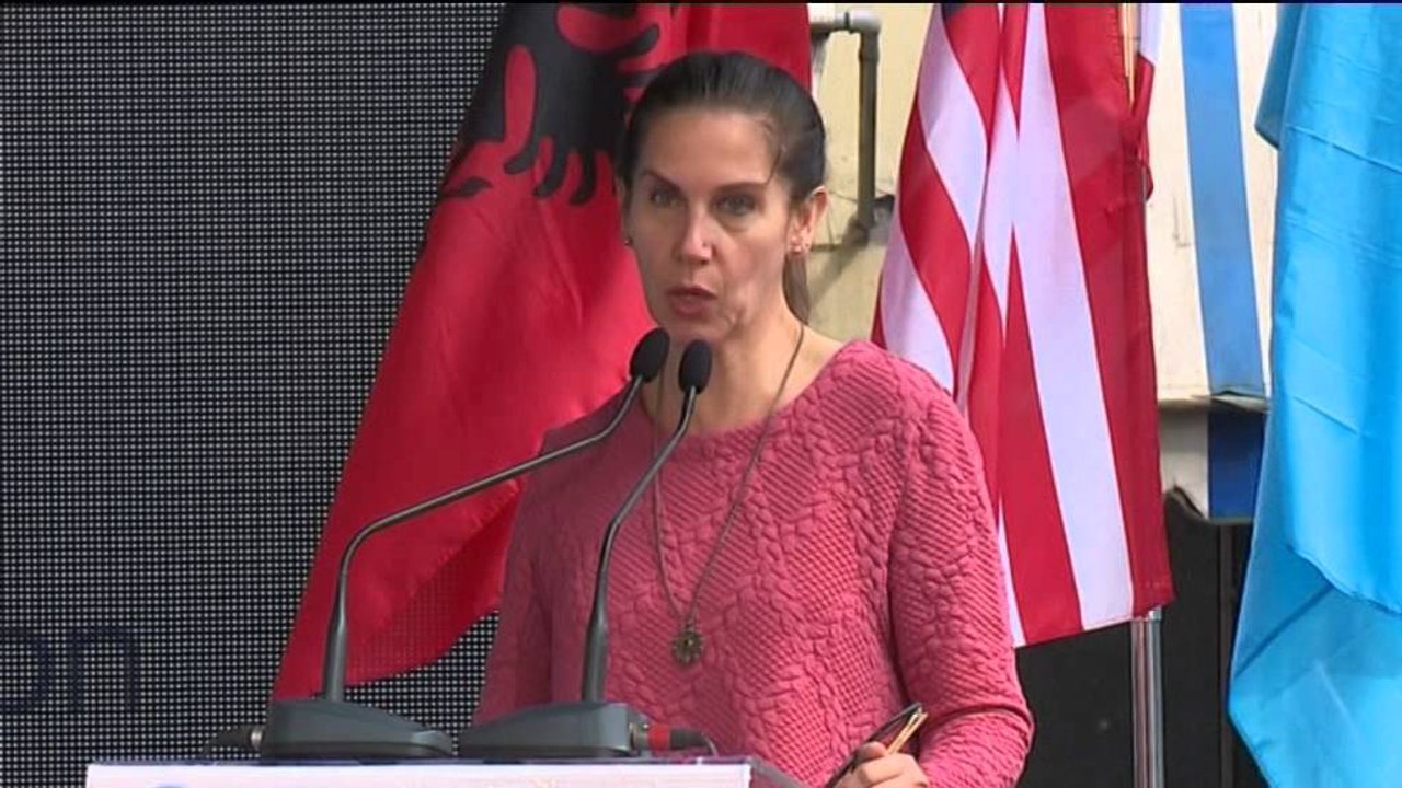 PROJEKTI PER PAZARIN E RI NE TIRANE, VELIAJ “DO SHNDERROHET NE TREG EUROPIAN” LAJM