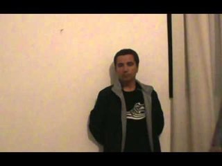 GUSHO NE VENDNGJARJE POLICIA E ÇON ATJE KU DEKLAROI SE KA HEDHUR ARMEN LAJM