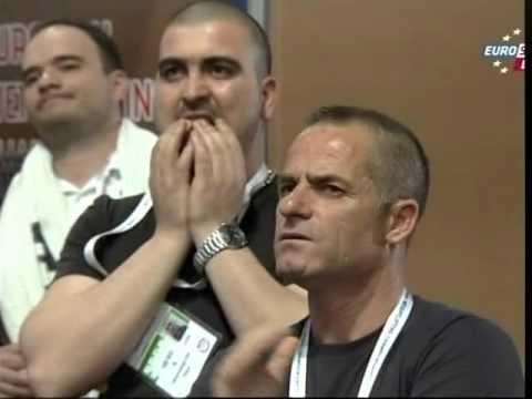 ROMELAJ BEGAJ MEDALJE ARI PESHENGRITESJA SHQIPTARE SHPALLET KAMPIONE EUROPE LAJM