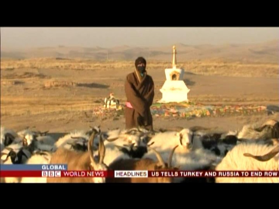 BBC チベットの砂漠化 - 石炭からエネルギーを得ることによって、異常気象が起こり、草原が砂漠化してしまいました。国連気候変動パリ会議 #COP21はあまりに遠く、また再生エネルギーへの舵取りはすでに遅すぎます。