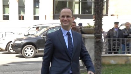 Kongresi i socialistëve. Mbahet në janar, rrëzohet kërkesa e Kokëdhimës