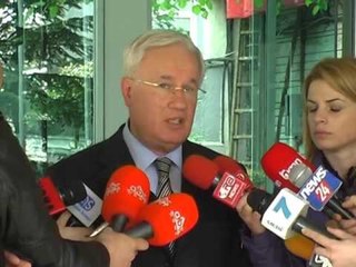 Télécharger la video: PS DAKORD ME ALEATET KRYETARI RAMA FIRMOS PER NDRYSHIMIN E SISTEMIT ZGJEDHOR LAJM