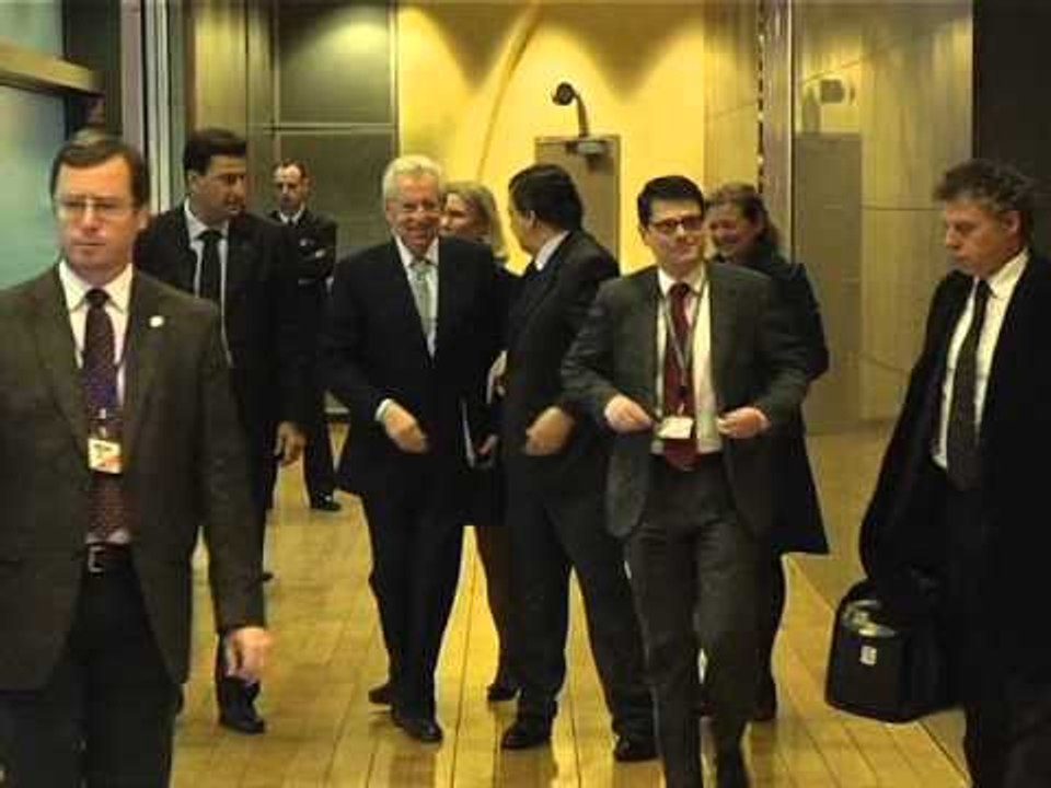MONTI TAKON BARROZON MASA TE PERBASHKETA PER TE NXJERRE EUROZONEN NGA KRIZA LAJM