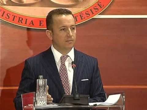 MINISTRIA E DREJTESISE KERKON NGA KLD SHKARKIMIN E NJE GJYQTARI NE BERAT LAJM