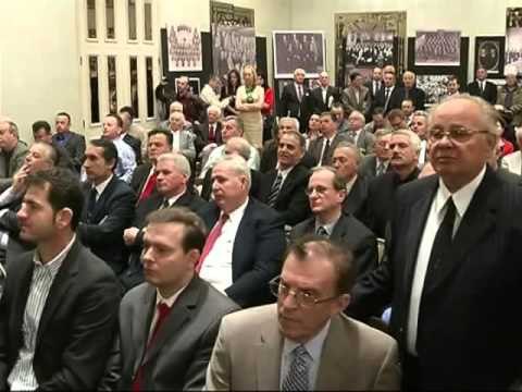 100 VJET “VATRA” CEREMONI NE NEW YORK MERR PJESE EDHE SALI BERISHA LAJM