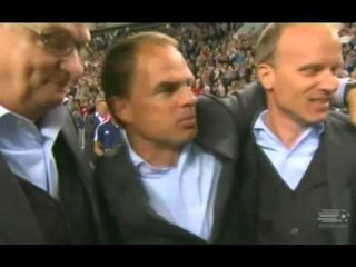 KAMPIONATI HOLLANDEZ AJAX SHPALLET KAMPION PER TE 31 HERE NE HISTORI LAJM