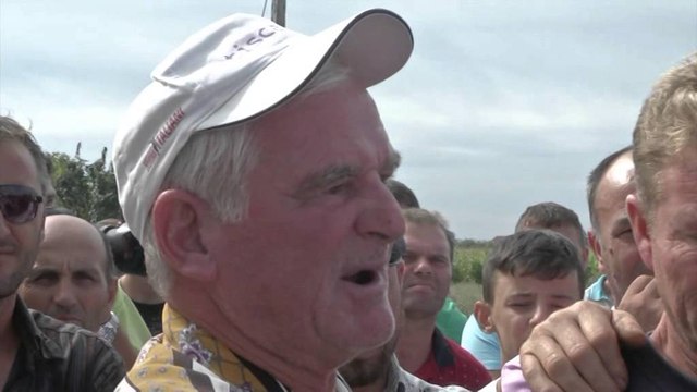 BASHA TAKIM NE LUSHNJE ME FERMERET,“ULIM TAKSAT,ÇMIMIN E NAFTES E TE ENERGJISE” LAJM