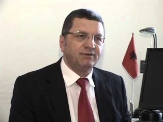 NDRYSHIMI I BUXHETIT EKSPERTET SUGJEROJNE RRITJEN E KREDITIMIT TE EKONOMISE LAJM