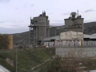 TAKSA E ÇIMENTOS PRESION NE KOSOVE EDHE NGA DEPUTETET NDAJ MINISTRES LILA LAJM
