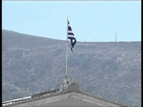 QEVERIA E RE GREKE MEDIAT FLASIN PER QEVERI MES PASOK, DEMOKRACIA E RE DHE DYMAR LAJM