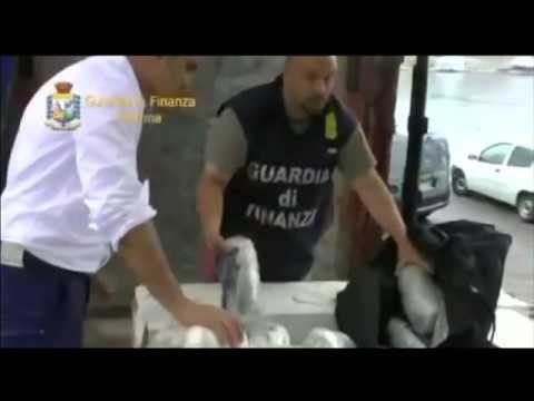 TRAFIKU I DROGES ARRESTOHEN 10 SHQIPTARE QE TRAFIKONIN DROGE NE ITALI LAJM